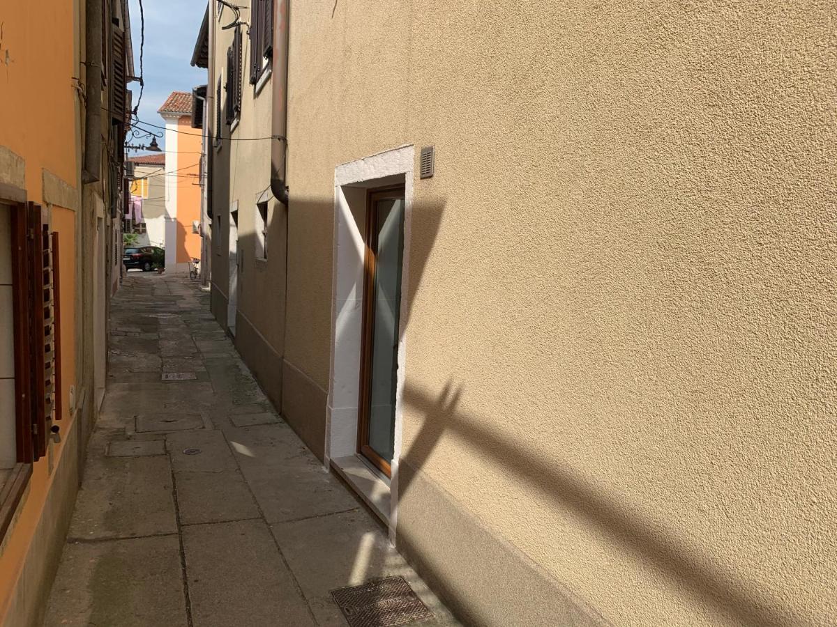 Apartment Old Town إيزولا المظهر الخارجي الصورة